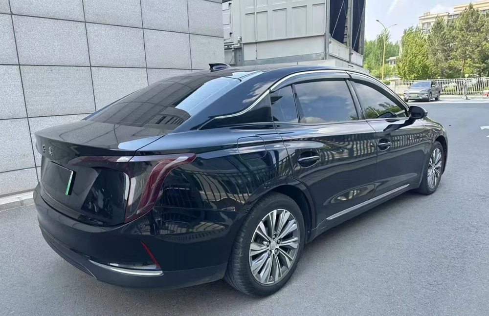 hongqi eqm-5